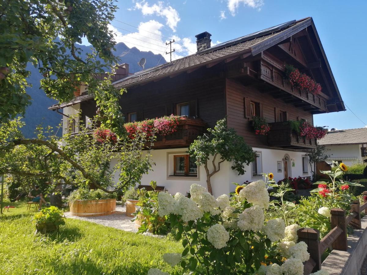 Haus Stefan Villa Langenfeld Bagian luar foto